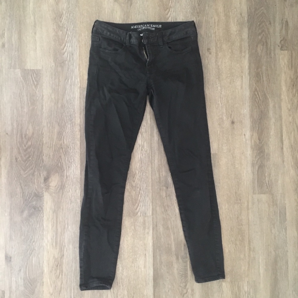 American Eagle black skinny jeans size 6